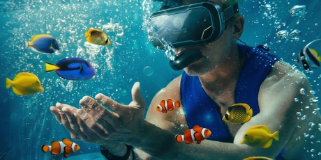 СЕАНС ПЛАВАНИЯ С VR ОЧКАМИ