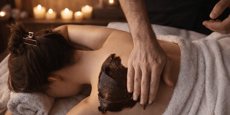 МАССАЖНЫЙ СПА-УХОД «ШОКОЛАДНОЕ ИСКУШЕНИЕ»
